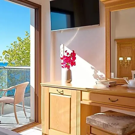 Evlogia Seafront And Anex By Greek Pride