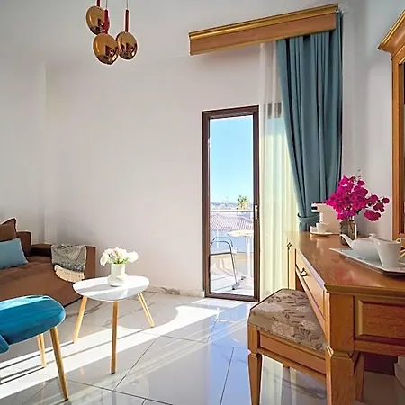 מלון Evlogia Seafront And Anex By Greek Pride